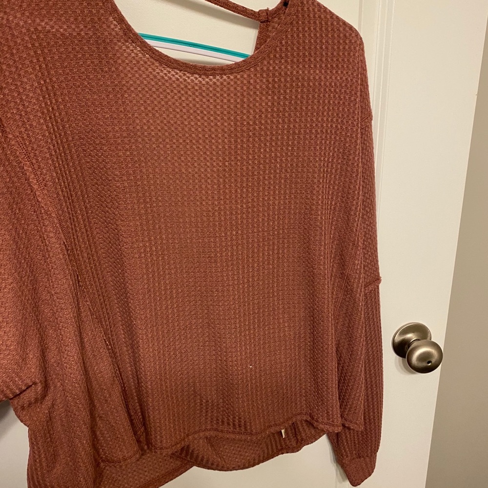 Sweater open back